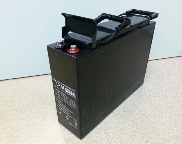 Аккумуляторные батареи MNB MR 100-12TF